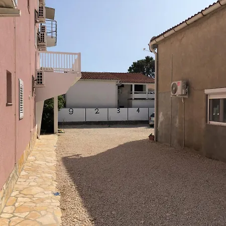 아파트 With A Parking Space - 17746 비르